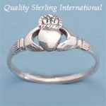 Q788 Claddagh Ring